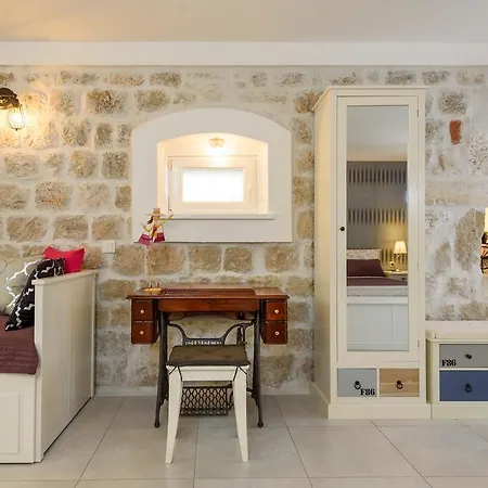 Apartment Studio Tironi 2 -sonja