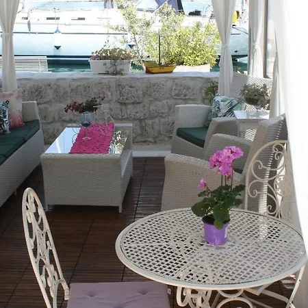 Studio Tironi 2 -sonja Διαμέρισμα *