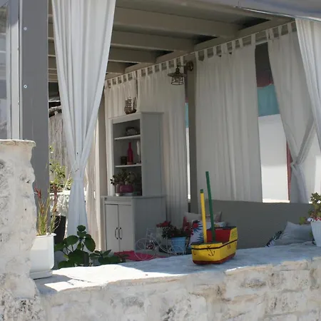 Studio Tironi 2 -sonja * Τρογκίρ